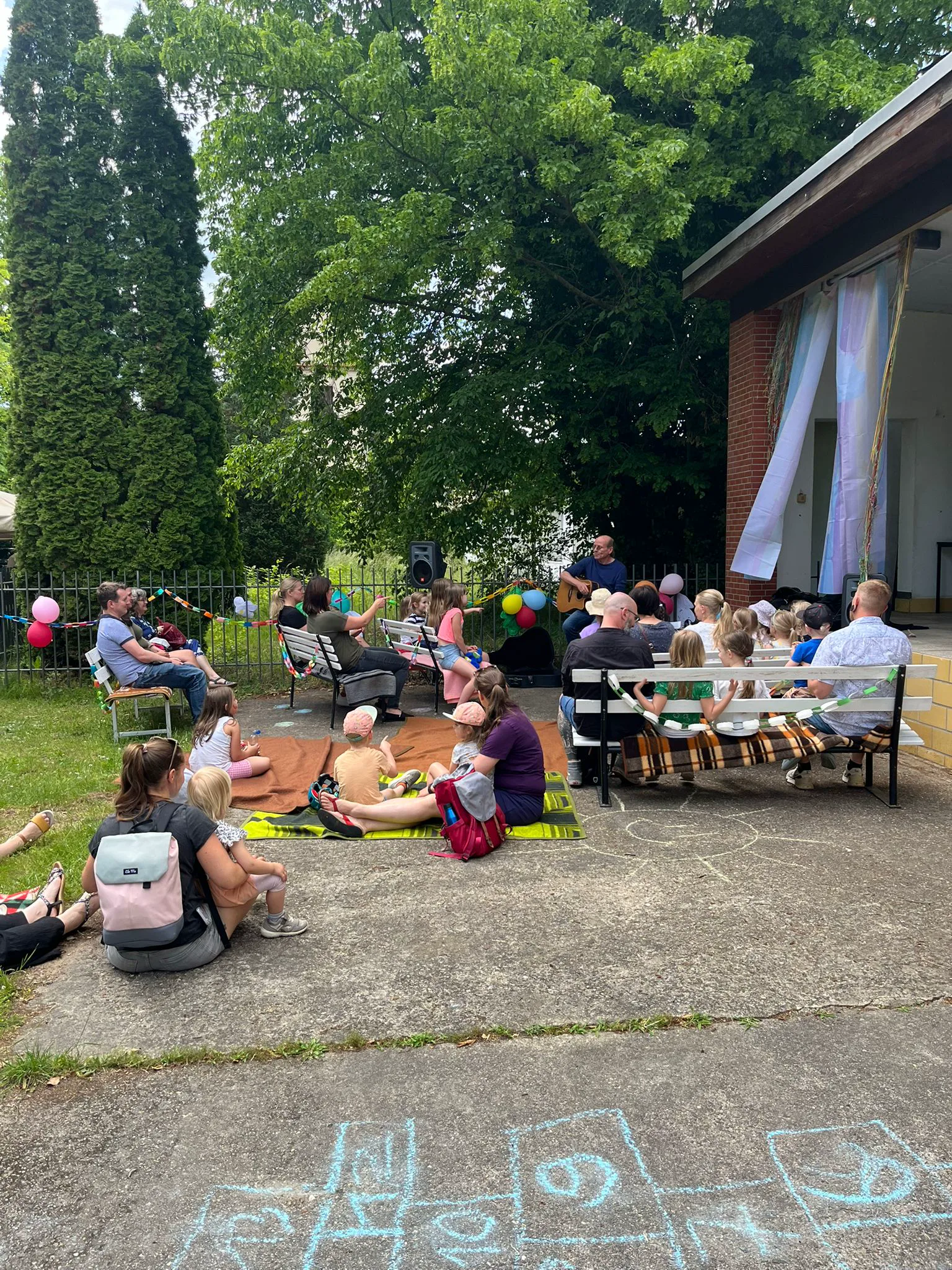 Kindertag im Irrgarten im Gutspark Altjeßnitz, Foto 3