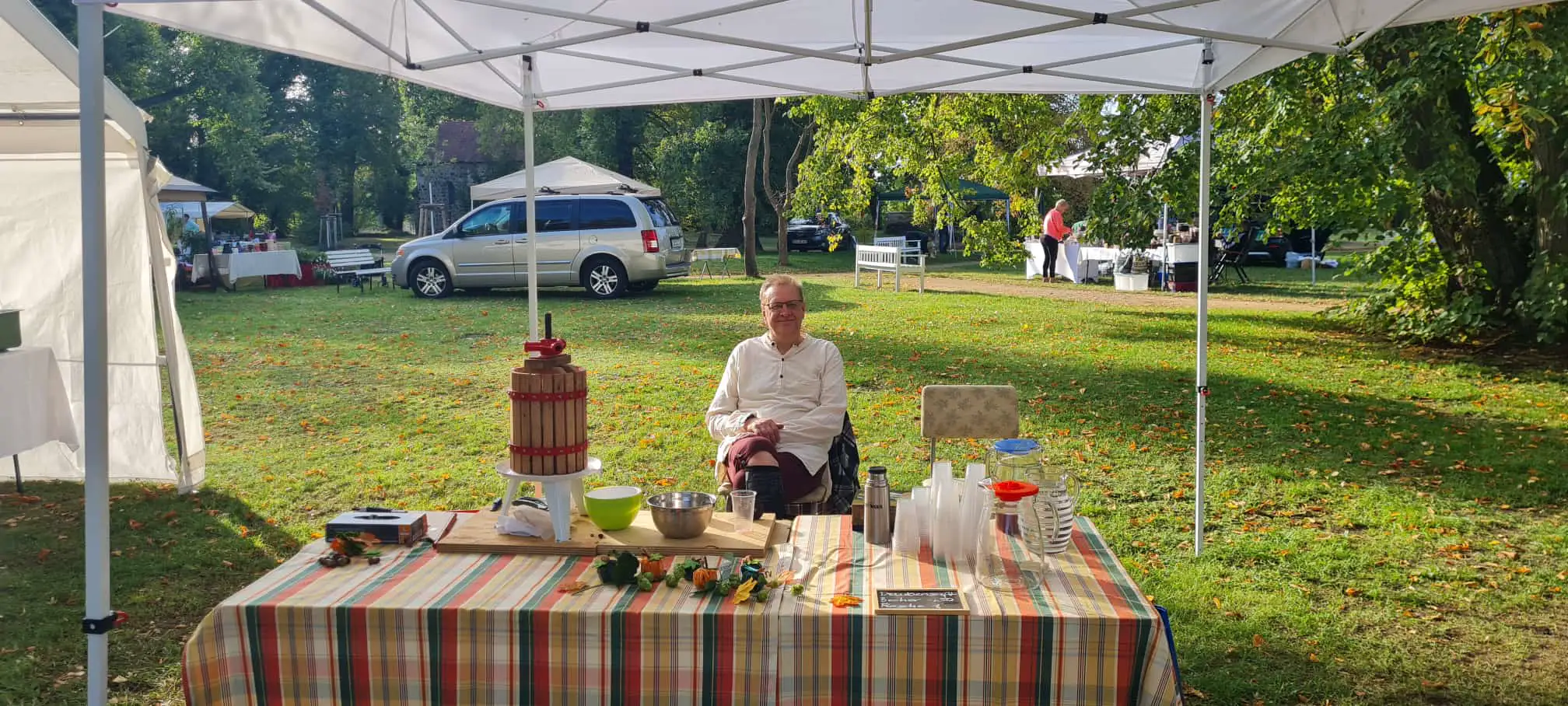 Bauernmarkt 2026 im Gutspark Altjeßnitz, Foto 1